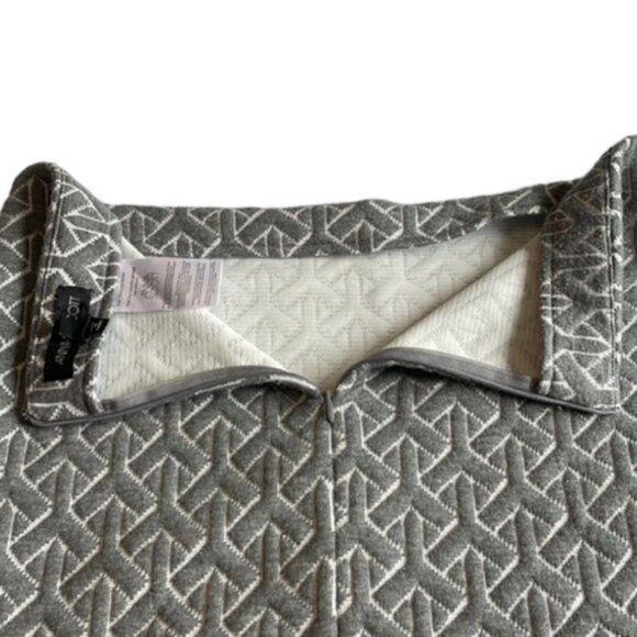 Anna Scott Grey Quilted Skirt NWOT - Picture 3 of 6